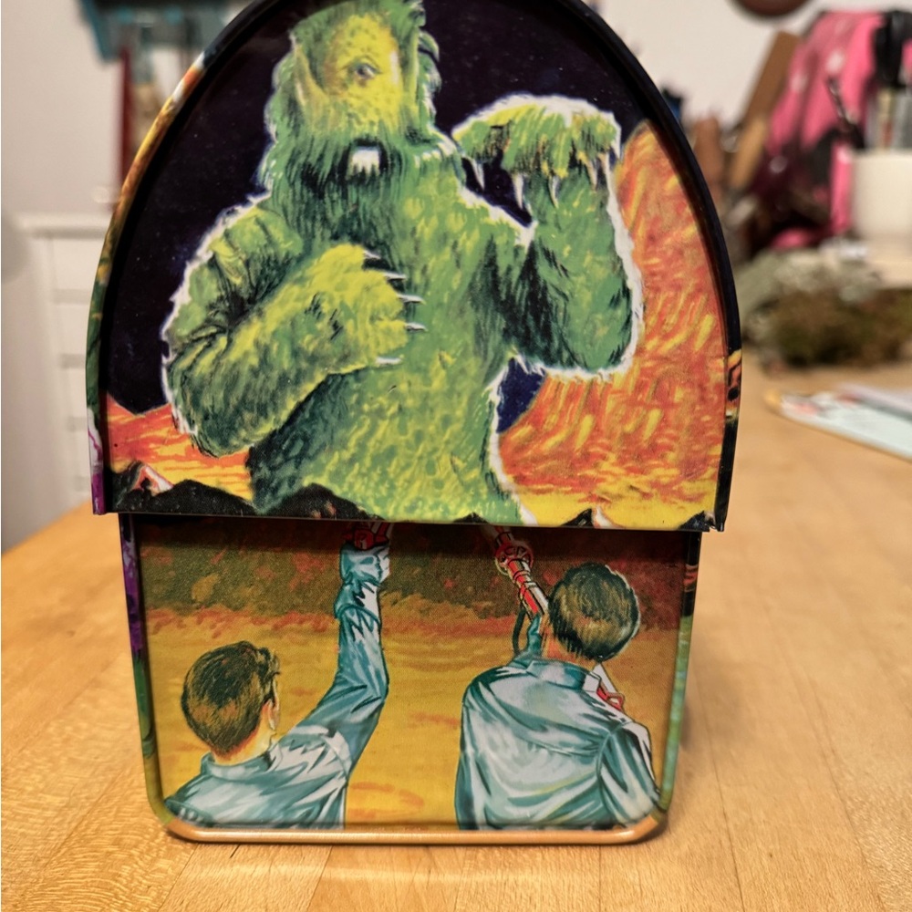 Vintage Lost in Space Metal Lunchbox - Picture 4 of 11
